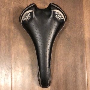 Bike saddle- Selle San Marco Island